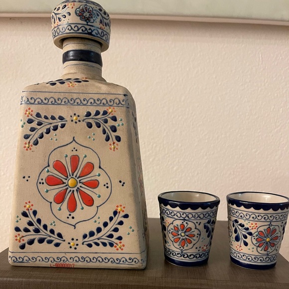 SOLD! - Picture 4 of 10